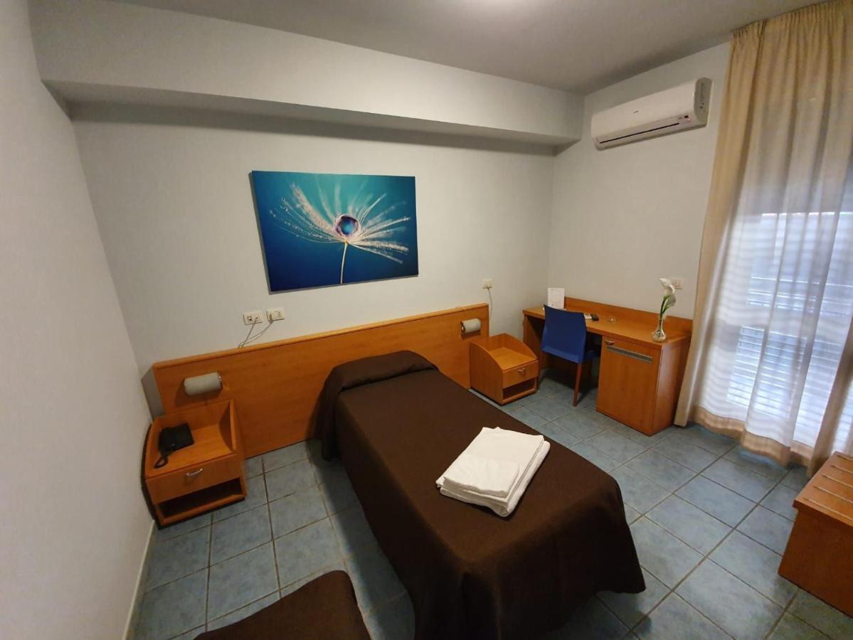 Hotel Casale Dei Greci Biancavilla Bagian luar foto
