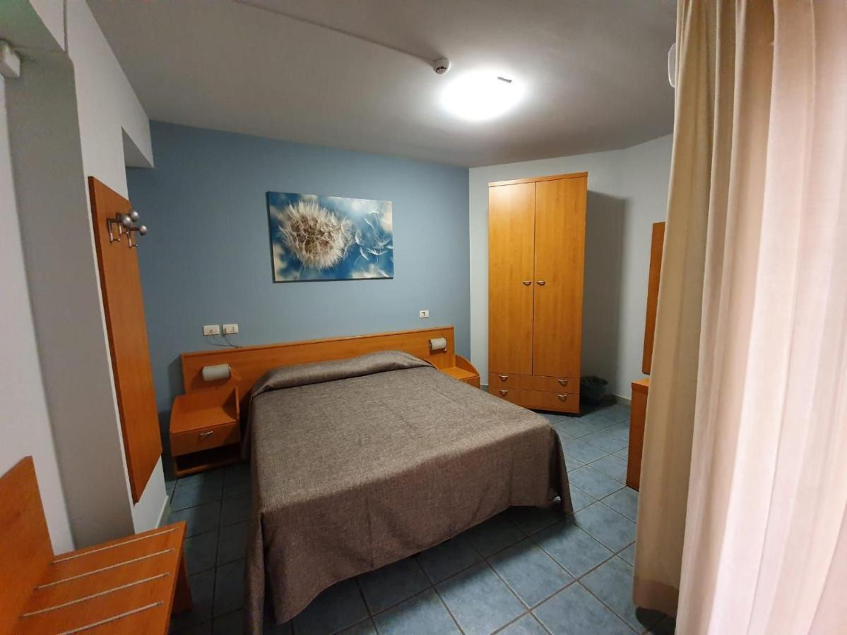 Hotel Casale Dei Greci Biancavilla Bagian luar foto
