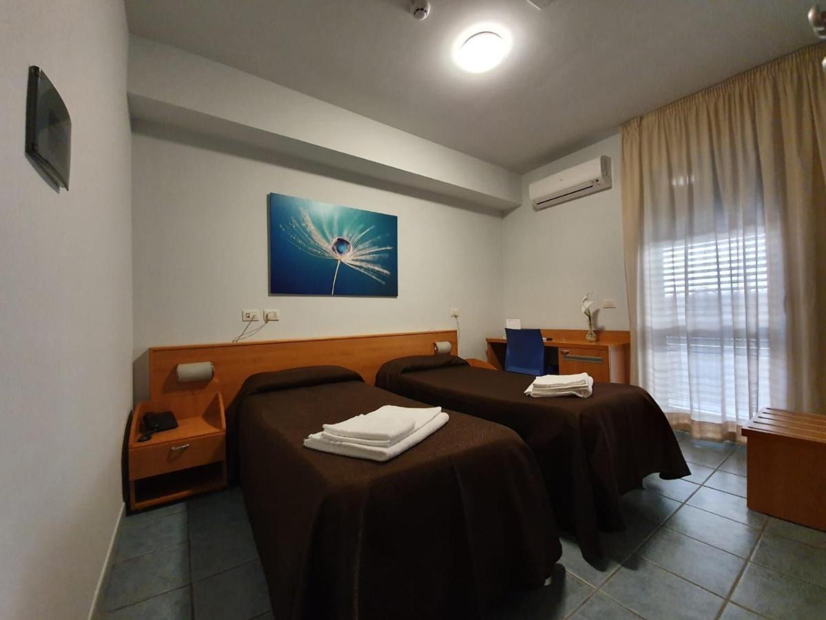 Hotel Casale Dei Greci Biancavilla Bagian luar foto